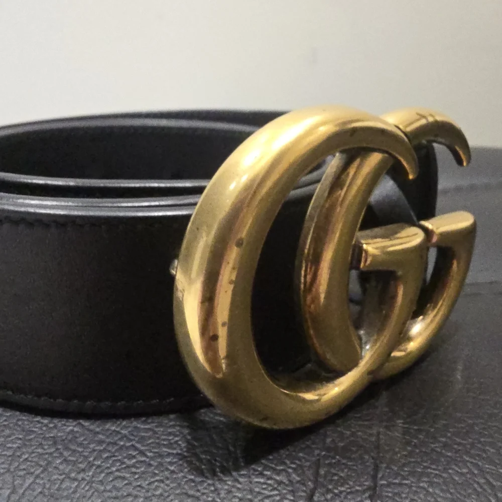 Gucci Black Belt with Gold GG Emblem - Picture 4 of 6